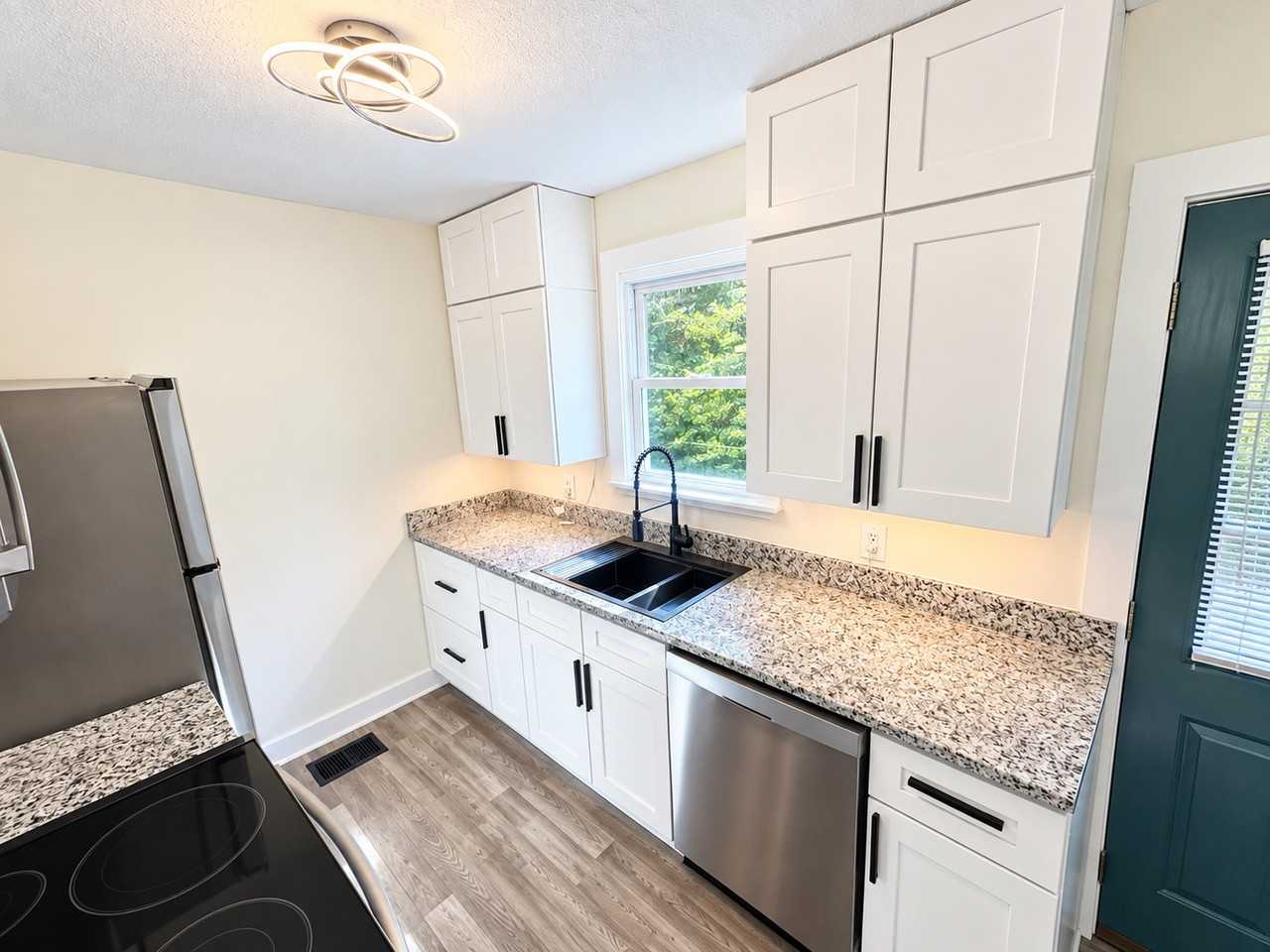 1314 Sunnymeade Dr #1 - Photo 6 of 21