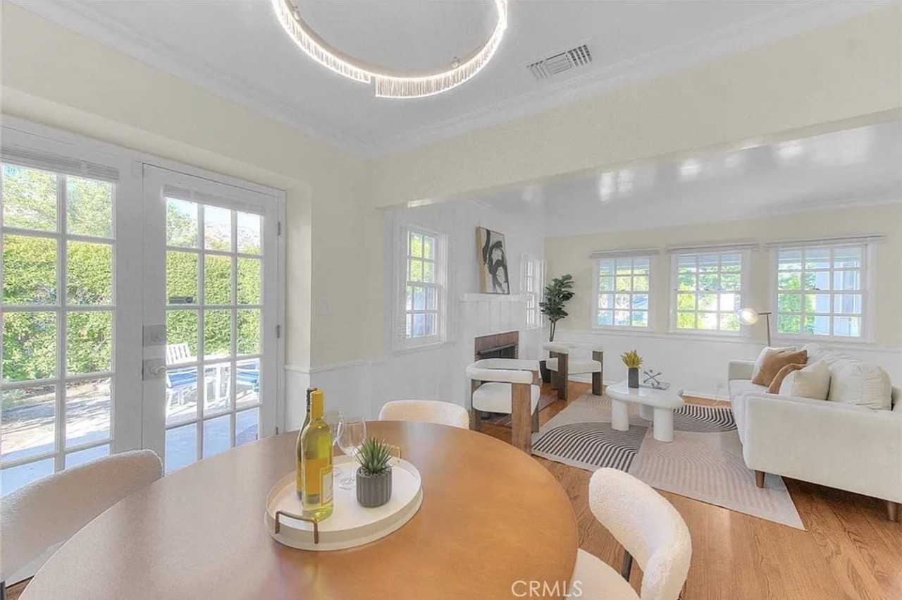 537 Jamestown Rd #1 - Photo 5 of 50