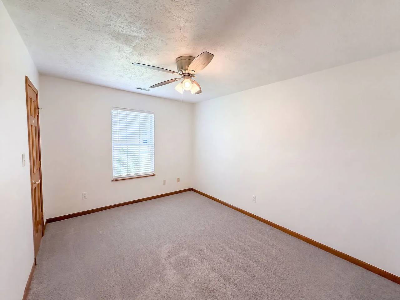 10047 Ironway Drive - Photo 3 of 10