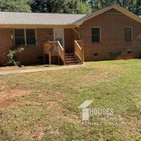 featured image of 104 Crestview Dr