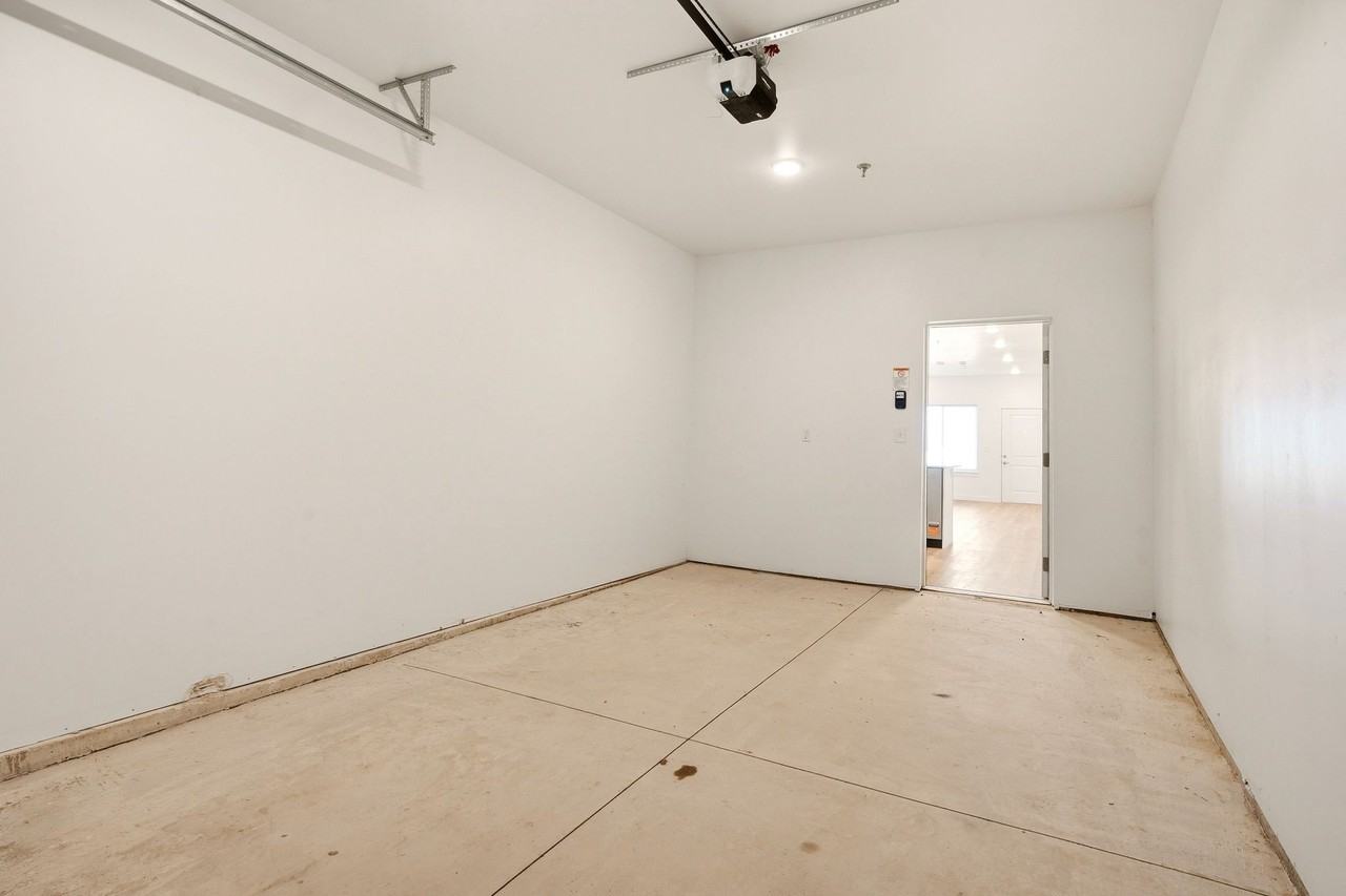 2305 Es #2 - Photo 7 of 29