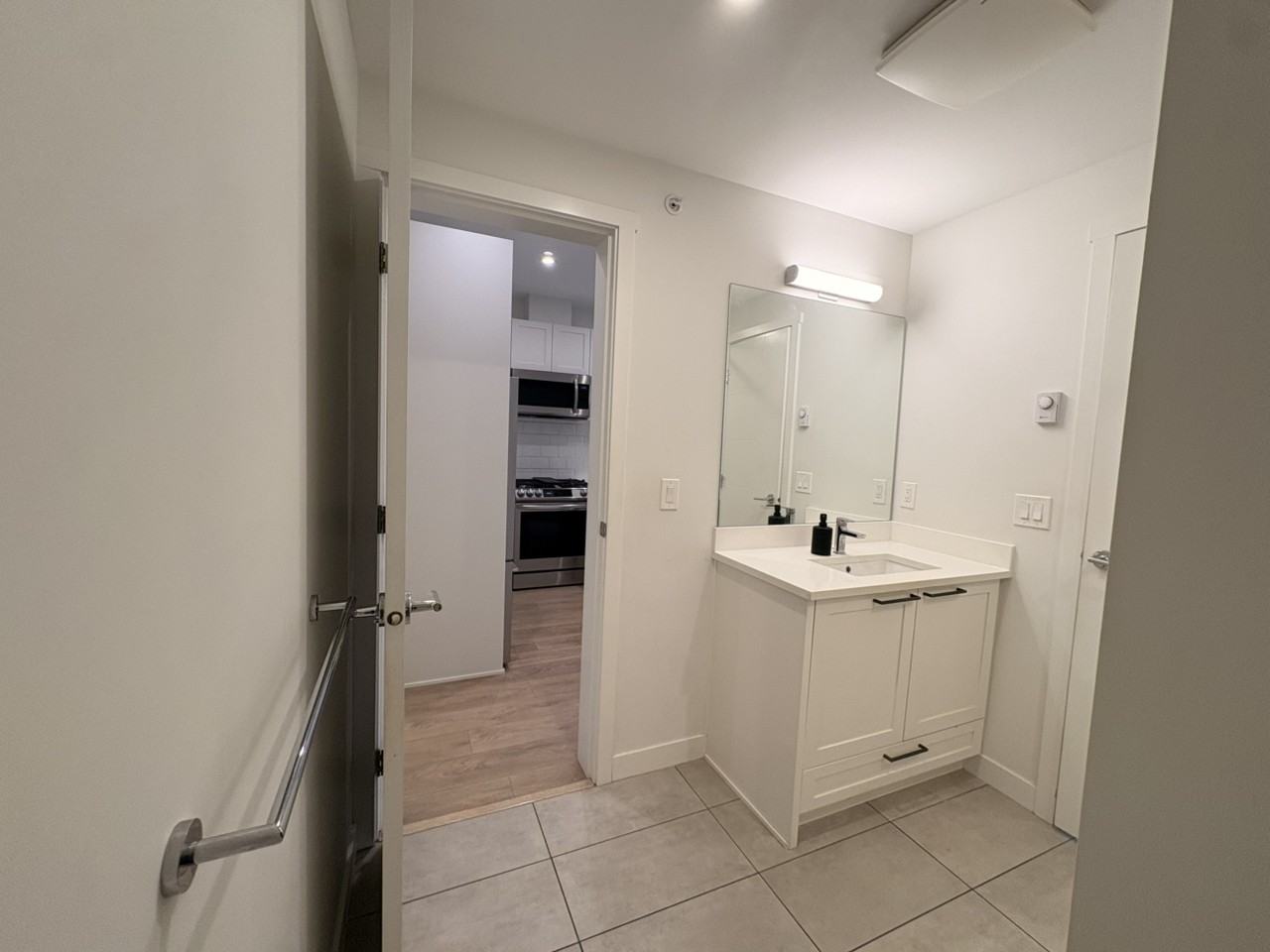 5415 Brydon Cres - Photo 7 of 18