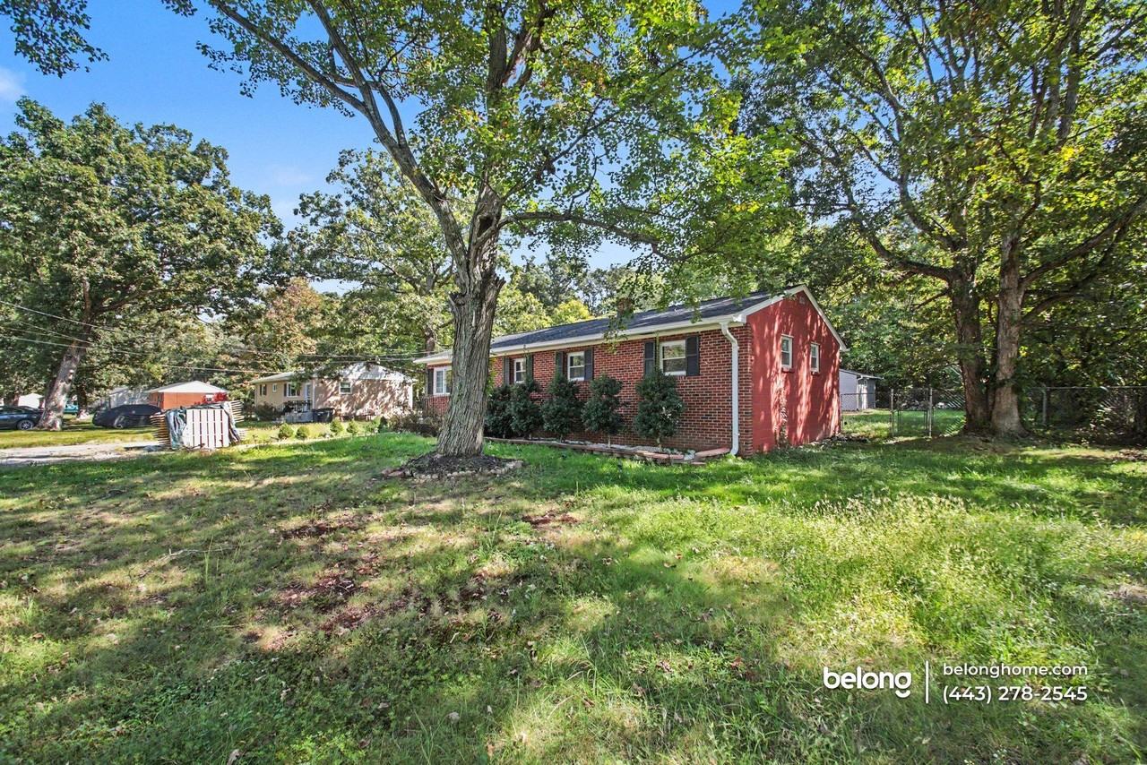 13704 Tower Rd - Photo 4 of 19