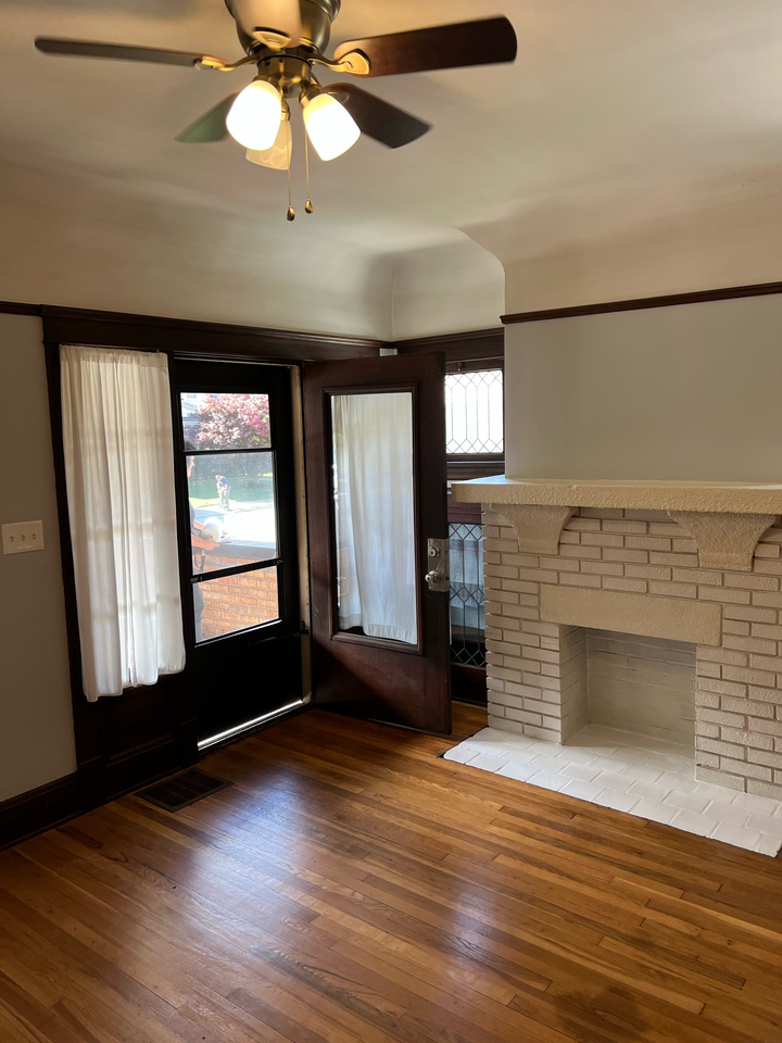 14626 Leonard Ave #14628LOWER - Photo 3 of 20