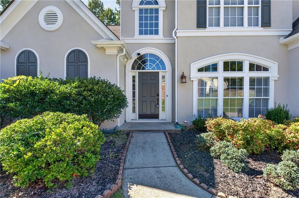 7670 Bellemont Rdg - Photo 4 of 50