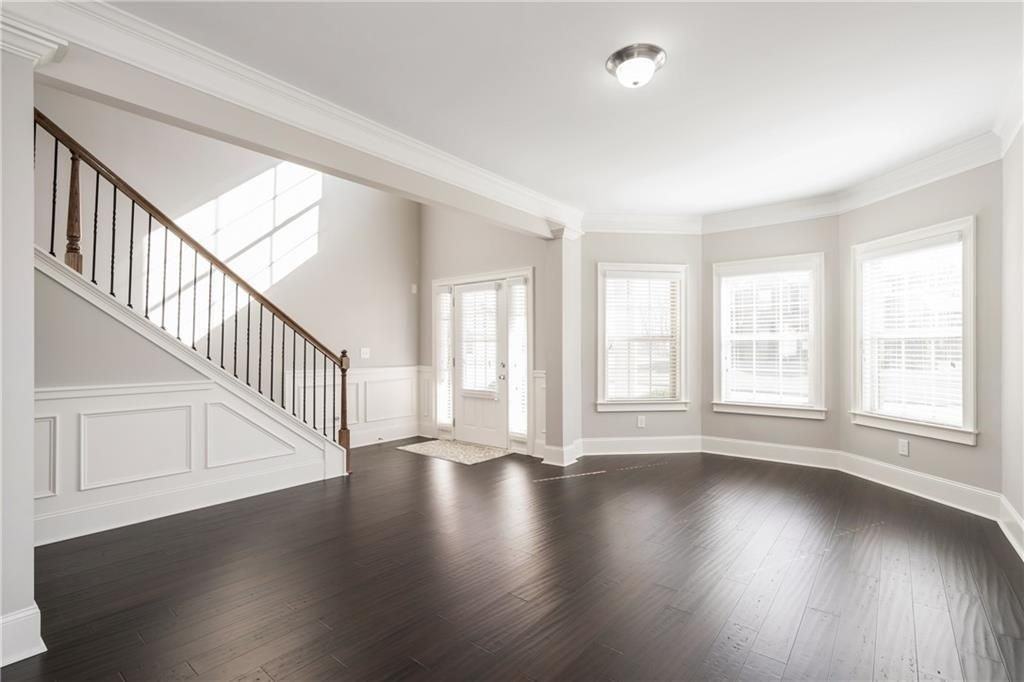 5320 Ripken Rd - Photo 4 of 19