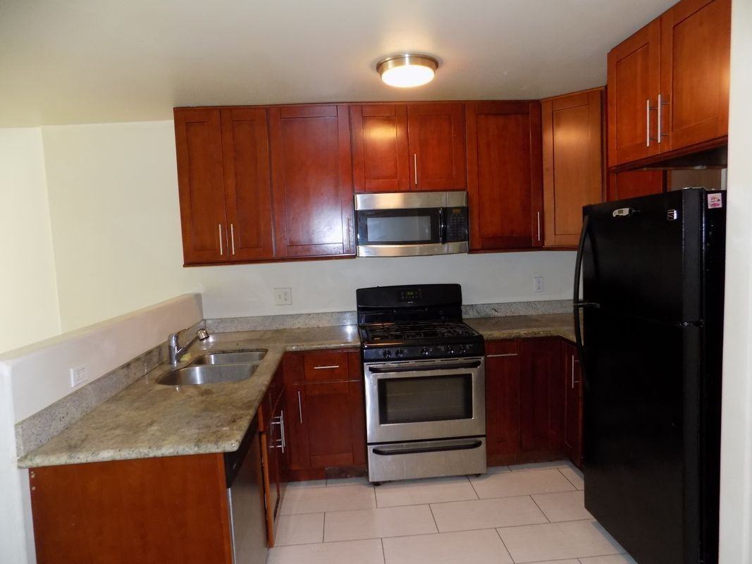 5114 Wall Ave - Photo 3 of 3
