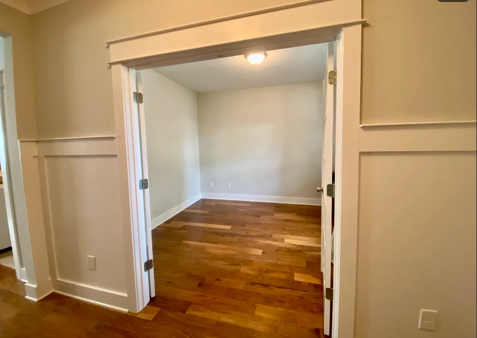 819 Beamon Dr - Photo 3 of 14