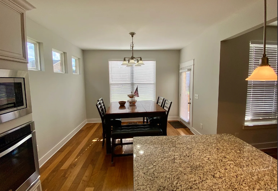 819 Beamon Dr - Photo 5 of 14