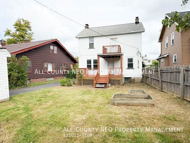 3276 Tullamore Rd - Photo 2 of 15