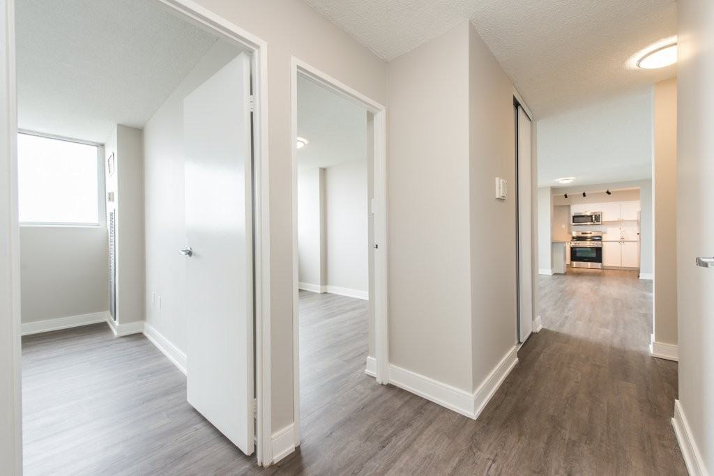 210 Steeles Avenue West - Photo 4 of 50