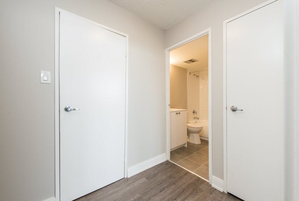 210 Steeles Avenue West - Photo 5 of 50