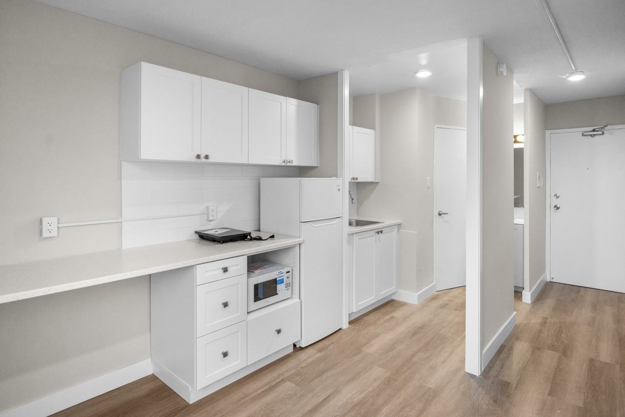 280 Dundas Street East - Photo 5 of 12