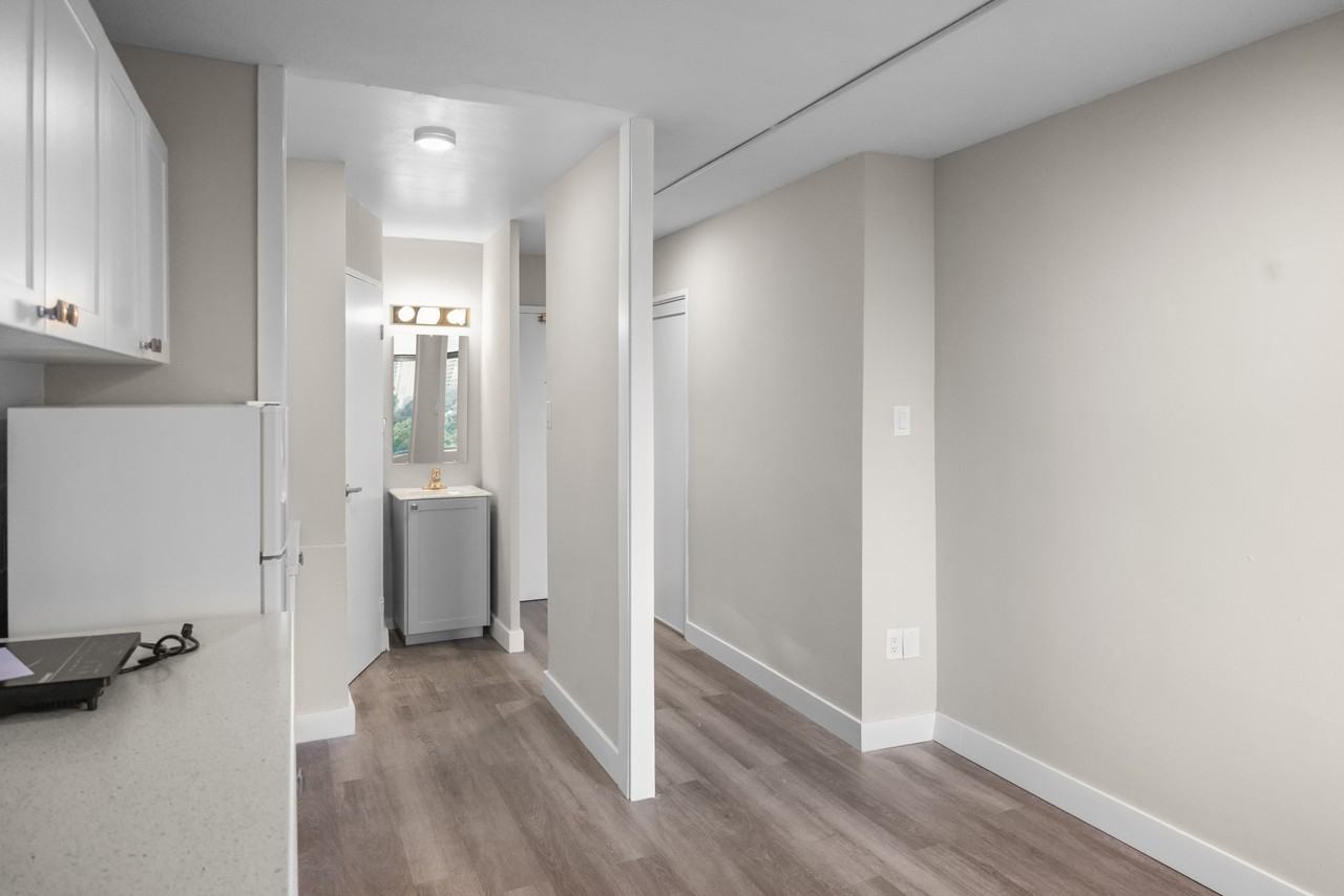 280 Dundas Street East - Photo 6 of 12