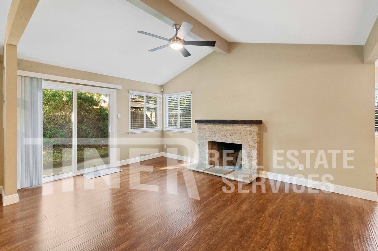 9259 Medallion Way - Photo 2 of 27