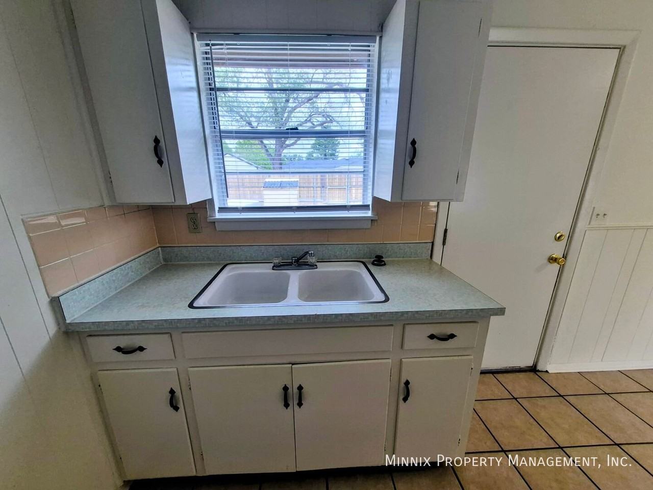 2407 13th Ave - 2407 13th Ave Unit 2407 13th Ave #5 - Photo 6 of 10