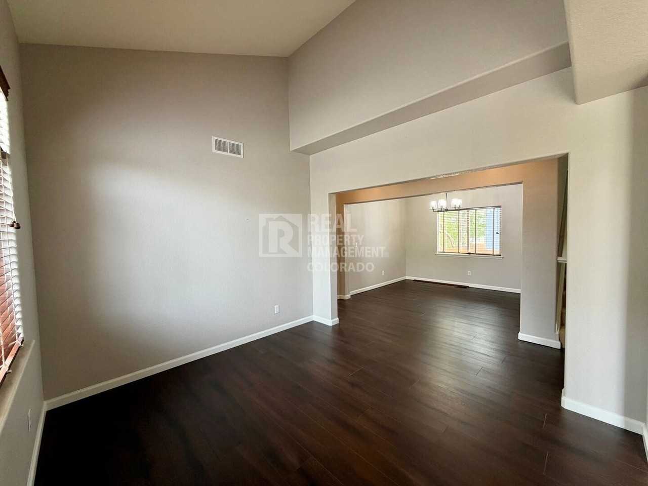 10072 Wyandott Cir S - Photo 6 of 22