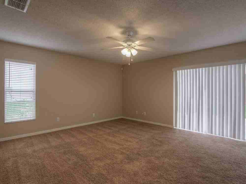 12304 Woodglen Cir - Photo 5 of 18