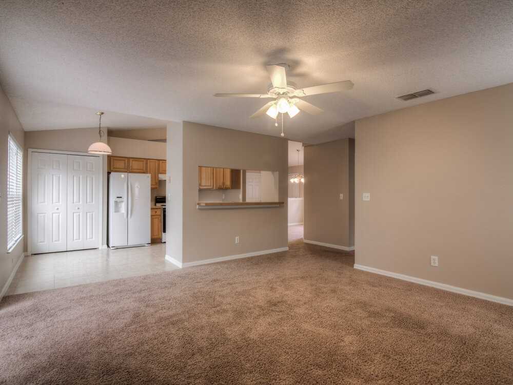 12304 Woodglen Cir - Photo 6 of 18