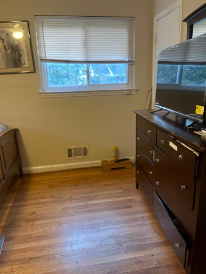 6703 41st Ave - Photo 3 of 9
