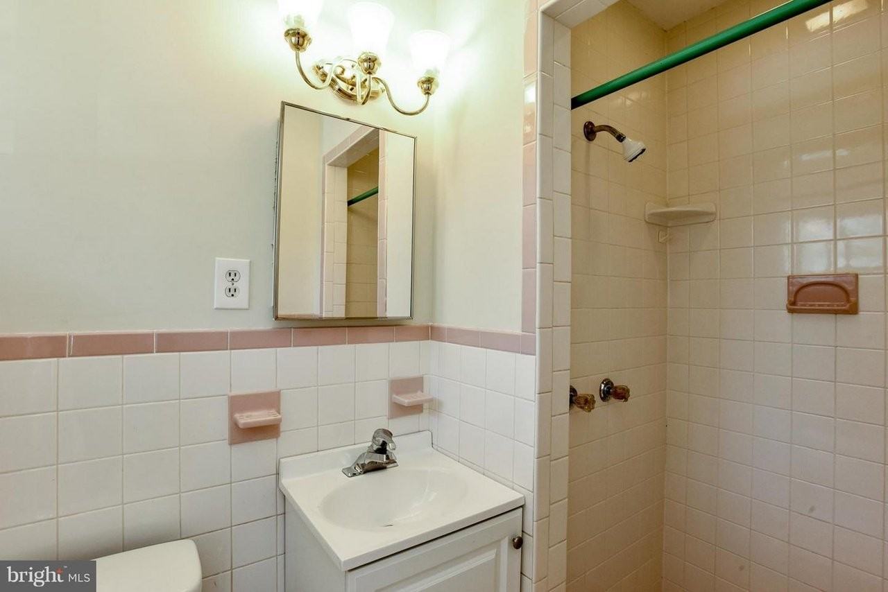 6703 41st Ave - Photo 4 of 9