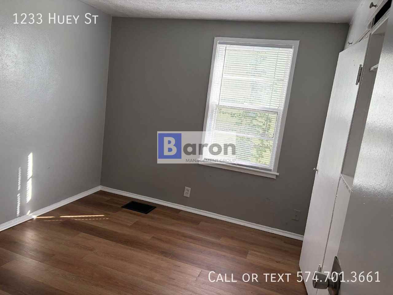 1233 Huey St - Photo 4 of 9