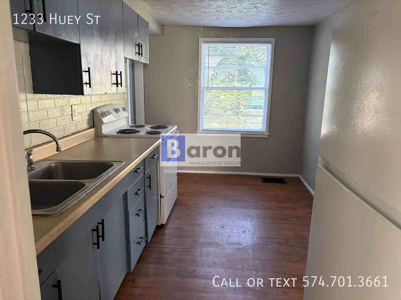 1233 Huey St - Photo 7 of 9