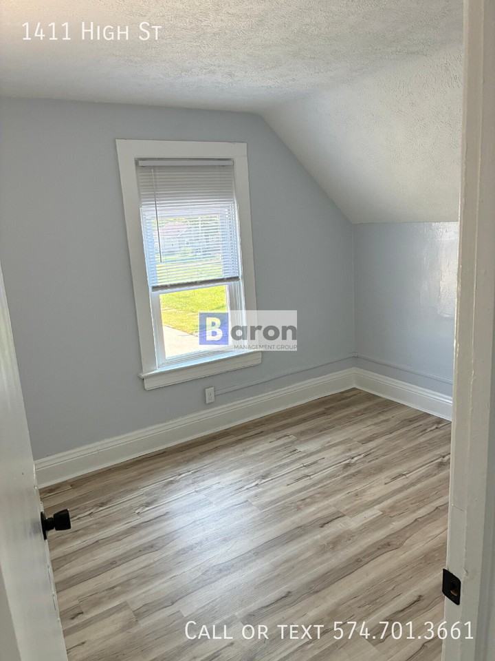 1411 High St - Photo 3 of 11