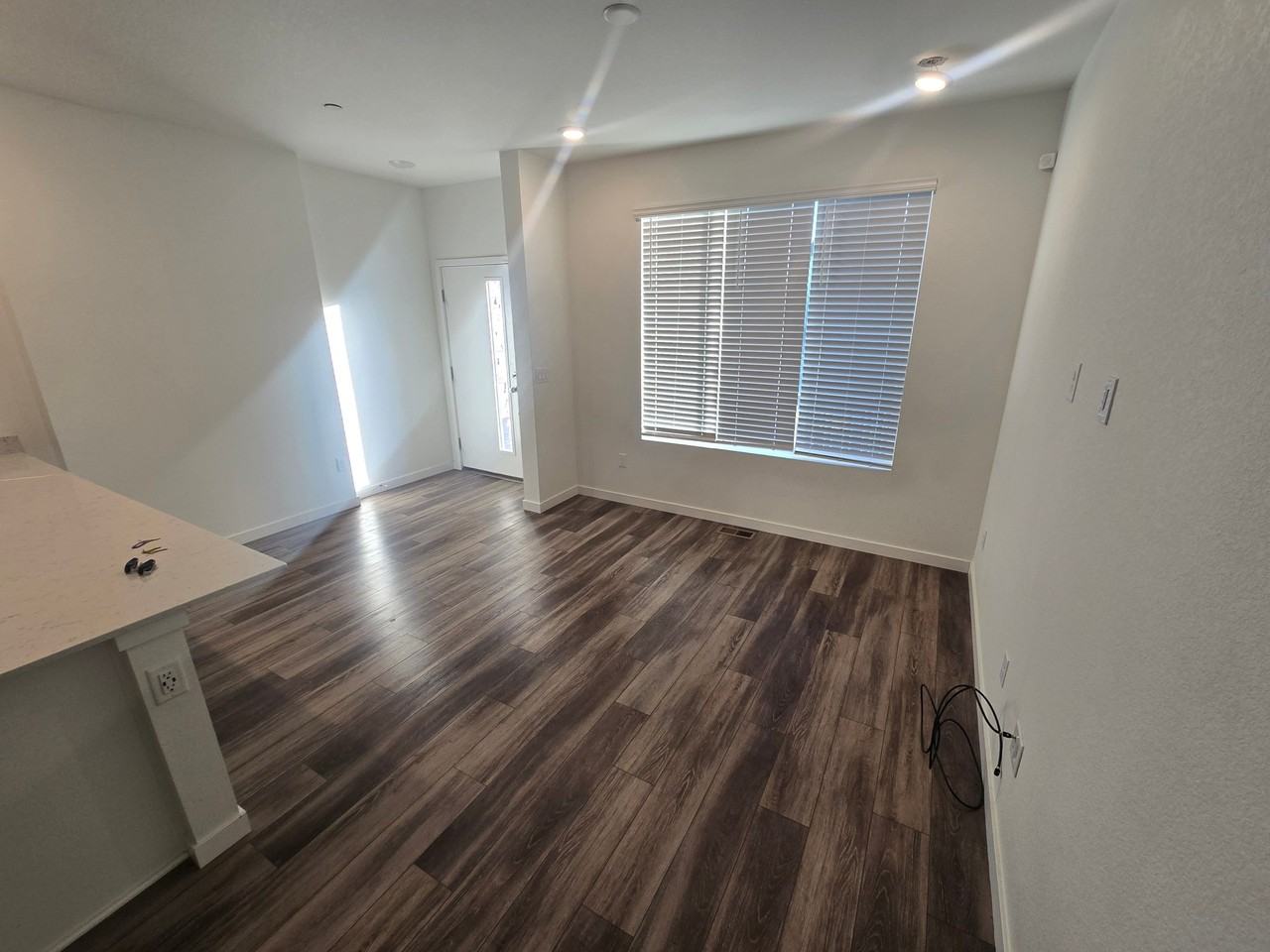 5382 Second Ave - Photo 4 of 22
