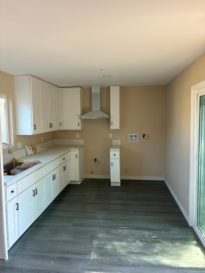 5586 Tilton Ave - Photo 4 of 7