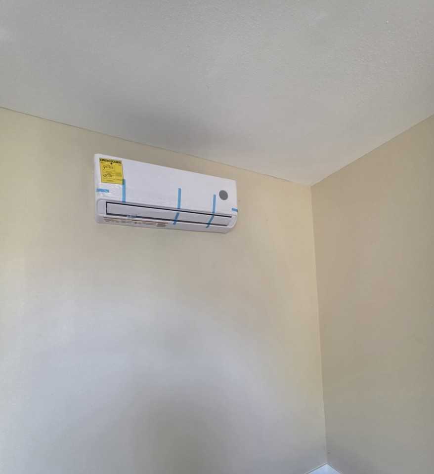5586 Tilton Ave - Photo 5 of 7
