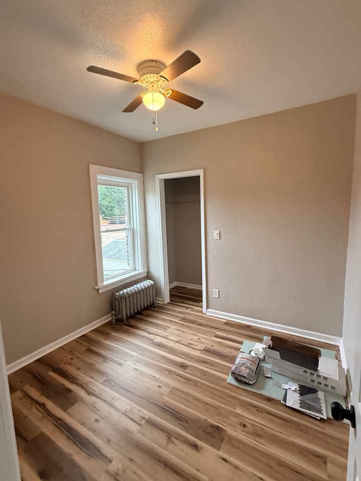 2100 S 28th St - Photo 4 of 18