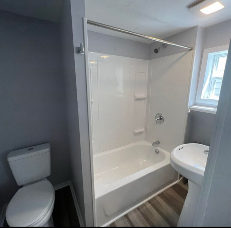 39 Vine St #1 - Photo 5 of 13