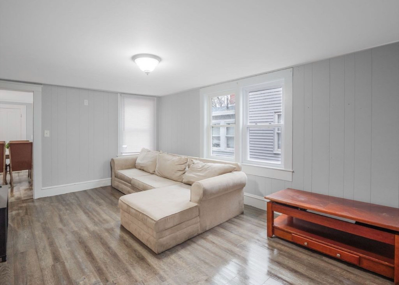 39 Vine St #1 - Photo 6 of 13