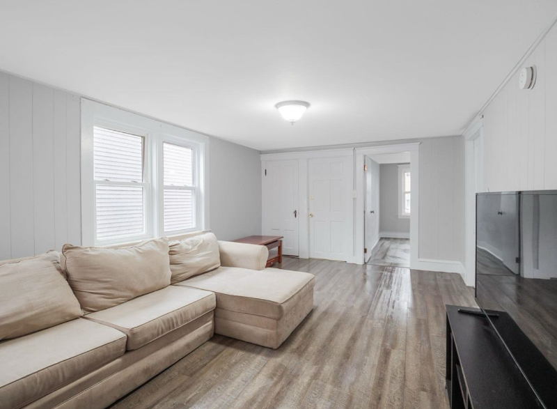 39 Vine St #1 - Photo 7 of 13