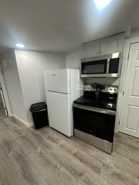 2617 Snyder Ave #B1 - Photo 6 of 12