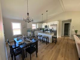 featured image of 85 Maple St