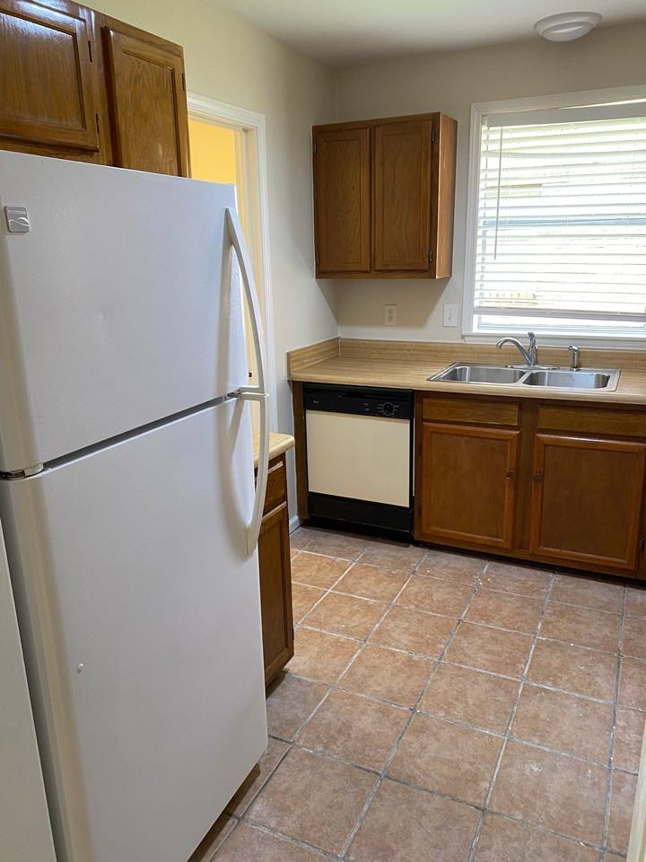 7651 Bles Ave #A - Photo 3 of 11