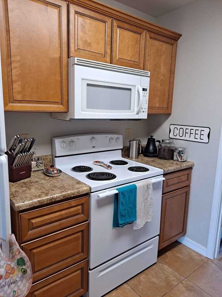 235 Kayla Ln #A - Photo 3 of 9