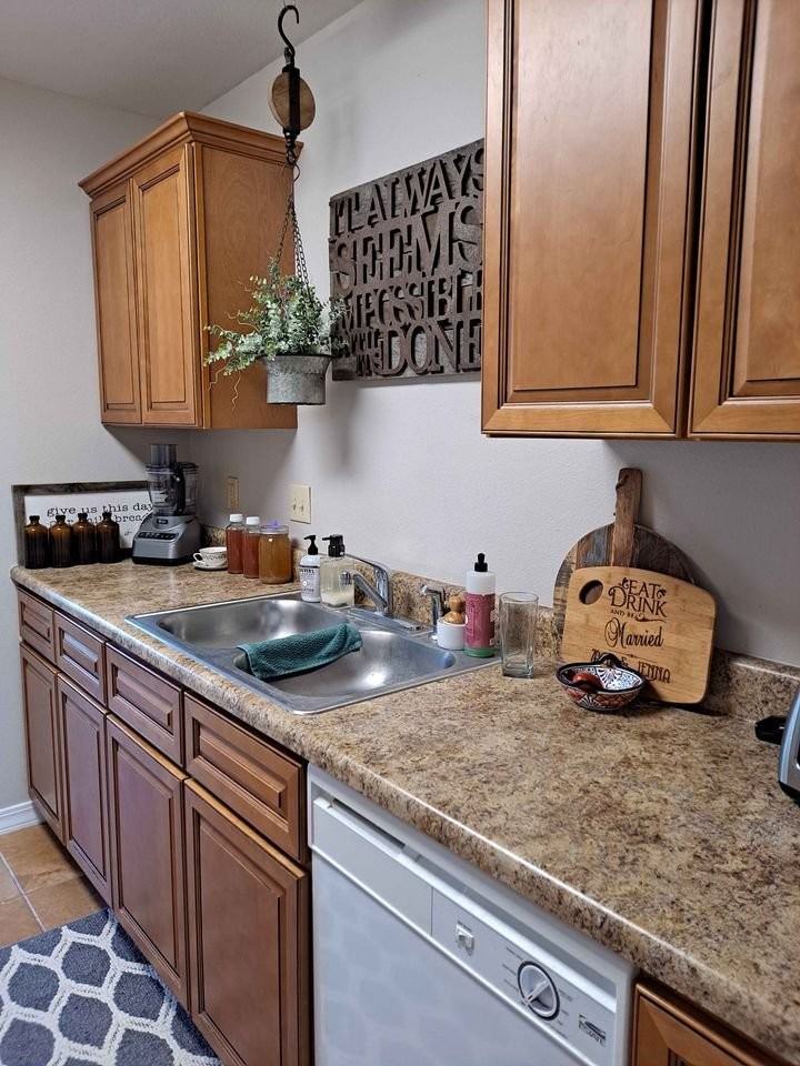 235 Kayla Ln #A - Photo 4 of 9
