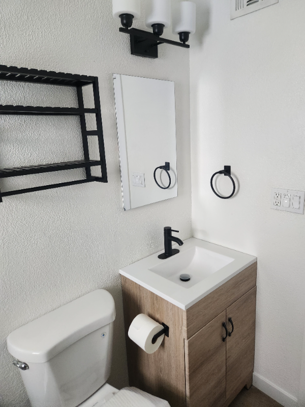 650 E 3rd Ave #650 - Photo 7 of 25