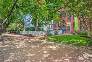 311 E Capitol St Se #A - Photo 1 of 1