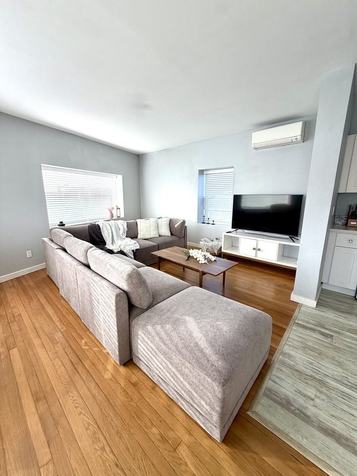 1107 Sw Coast Hwy #1 - Photo 2 of 14