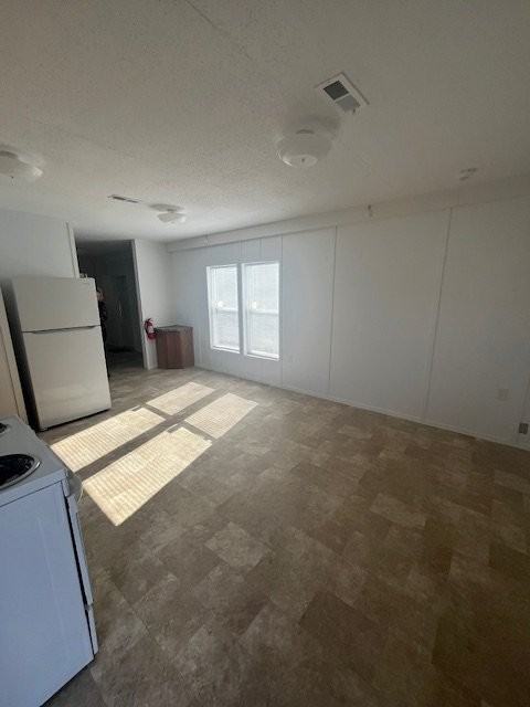 1187 Snug Harbor Rd - Photo 3 of 15