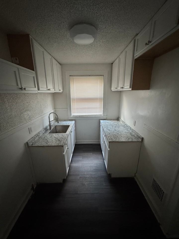 6405 Tuxedo St #1 - Photo 3 of 12