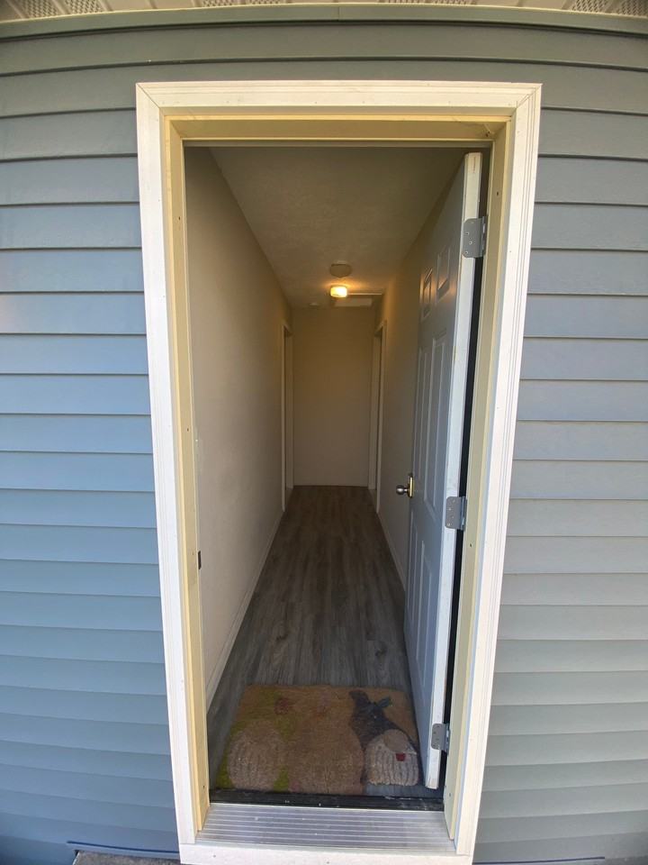 502 E 12th St S #A - Photo 5 of 17