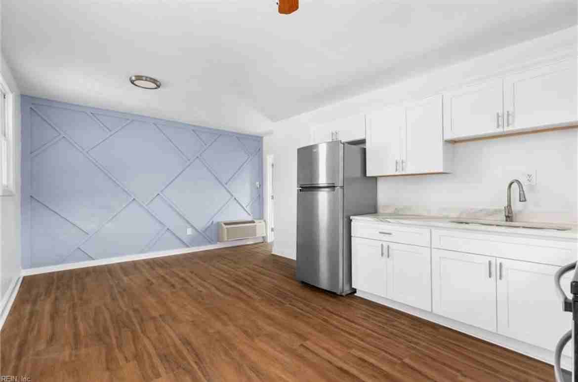 2850 Grandy Ave #B - Photo 2 of 12