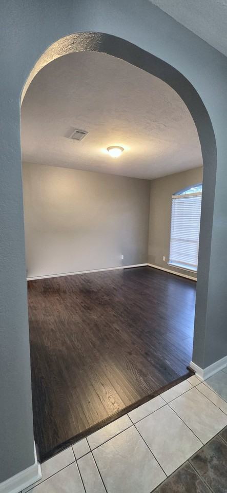 2302 Country Mdws - Photo 5 of 28