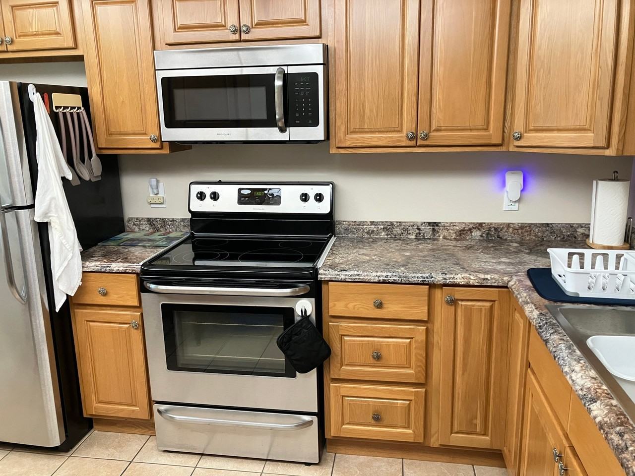 5201 Lake Village Dr #14 - Photo 3 of 11
