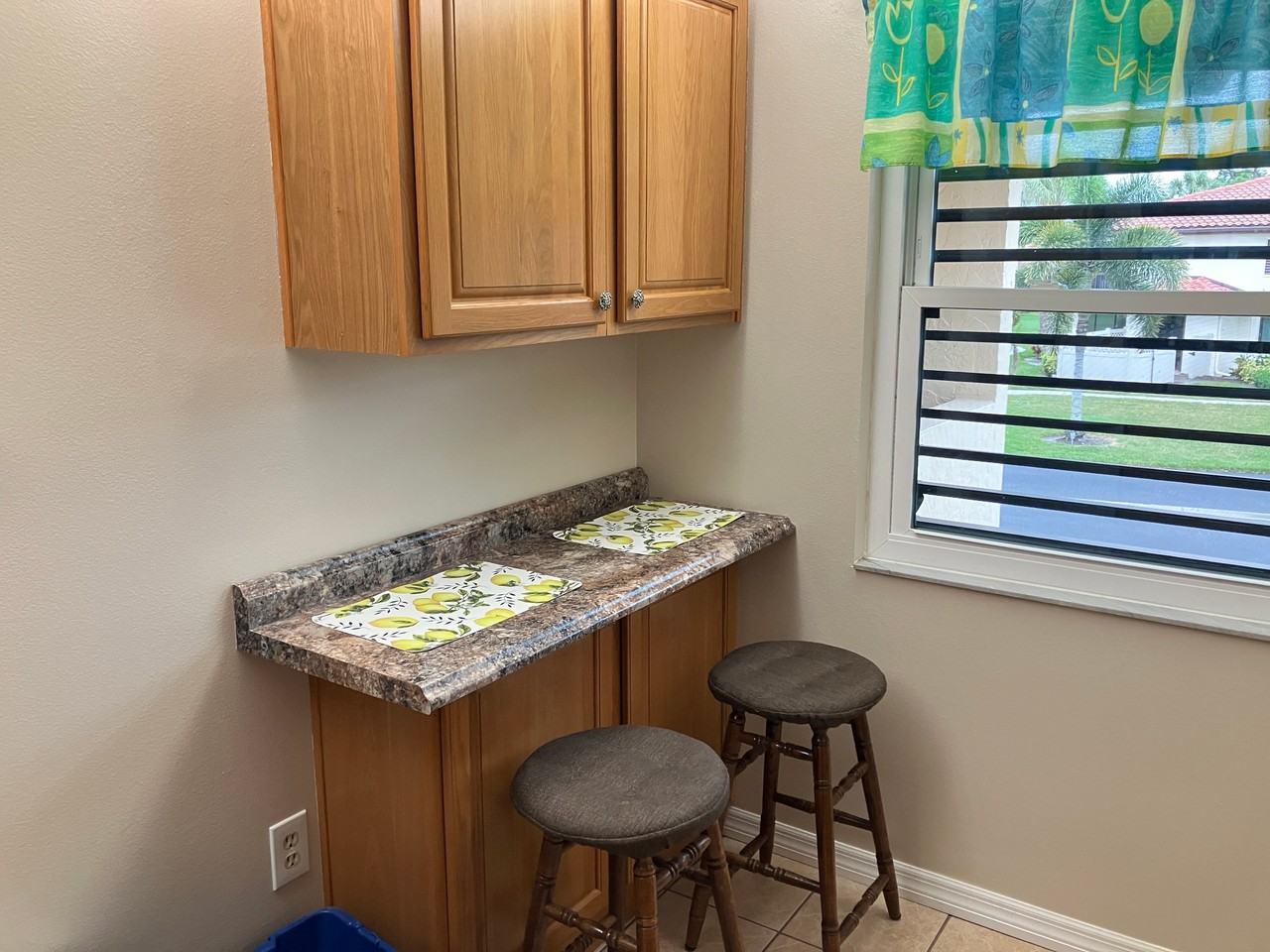 5201 Lake Village Dr #14 - Photo 5 of 11